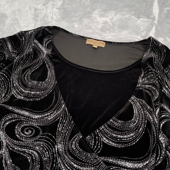 Notations Top Womens 3X Black Velour Velvet Silver Glitter Faux Wrap Buckle - Picture 3 of 15